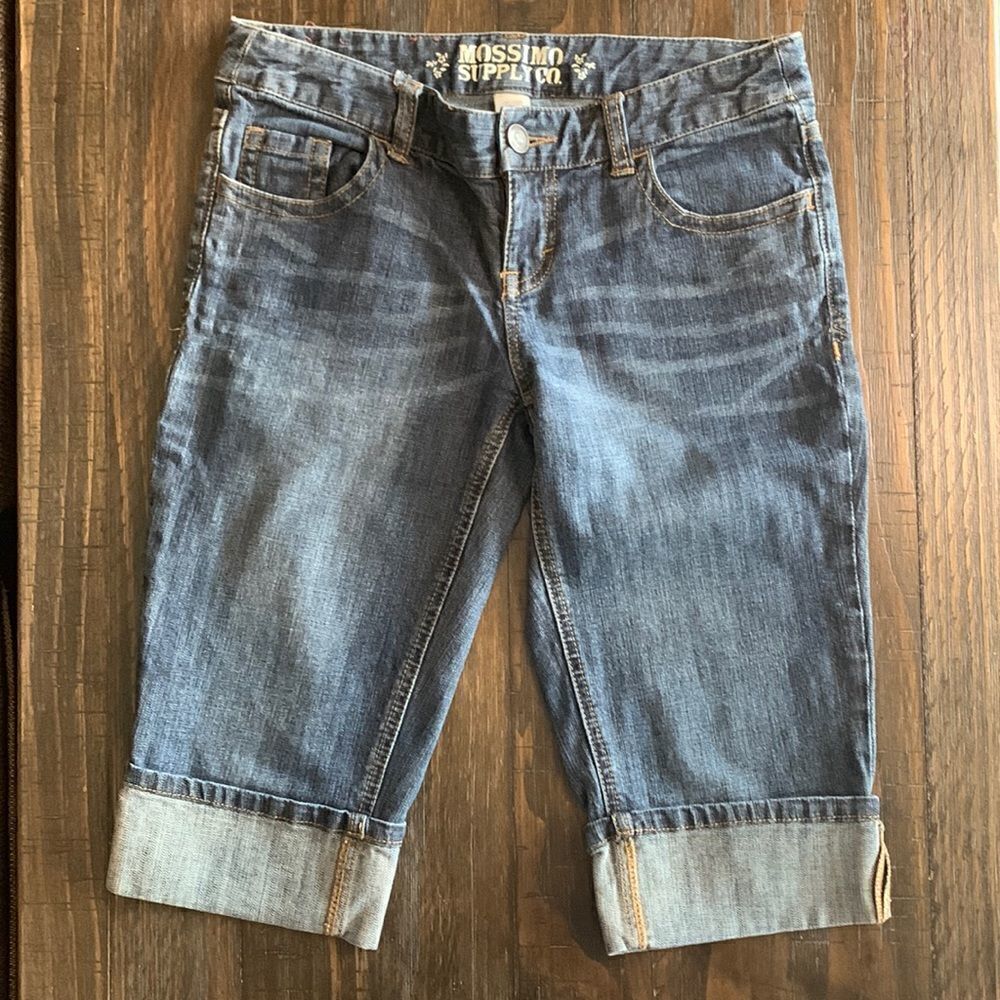Mossimo Supply Denim Capris/dungarees size 5